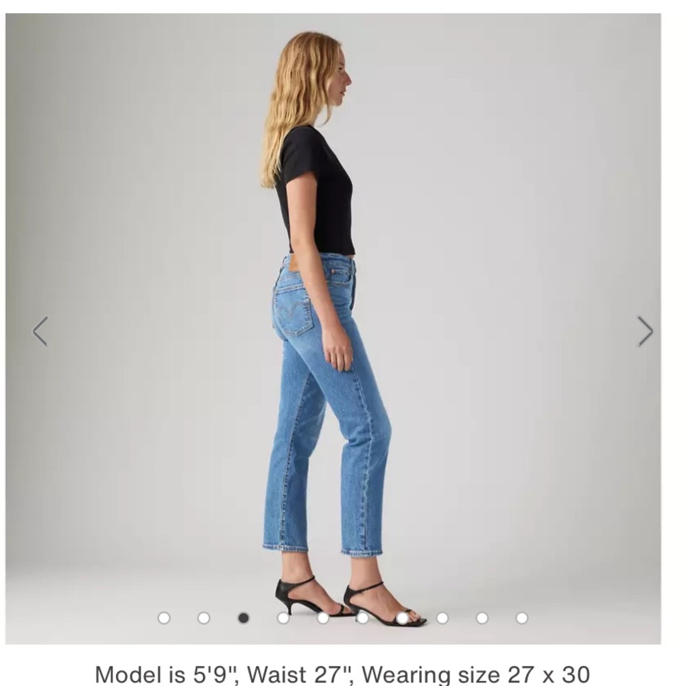 Light Wash Straight Leg Wedgie Fit Levi’s Jeans